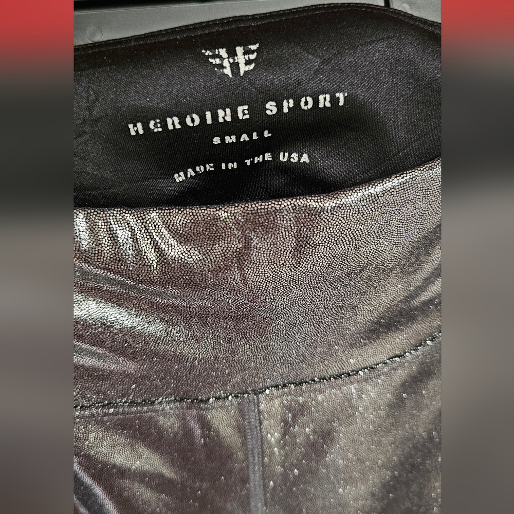 Heroine Sport Metallic Gray Leggings - Picture 3 of 5
